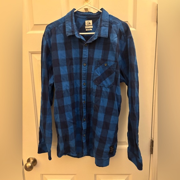 Quiksilver Navy Checkered Shirt - Picture 1 of 3